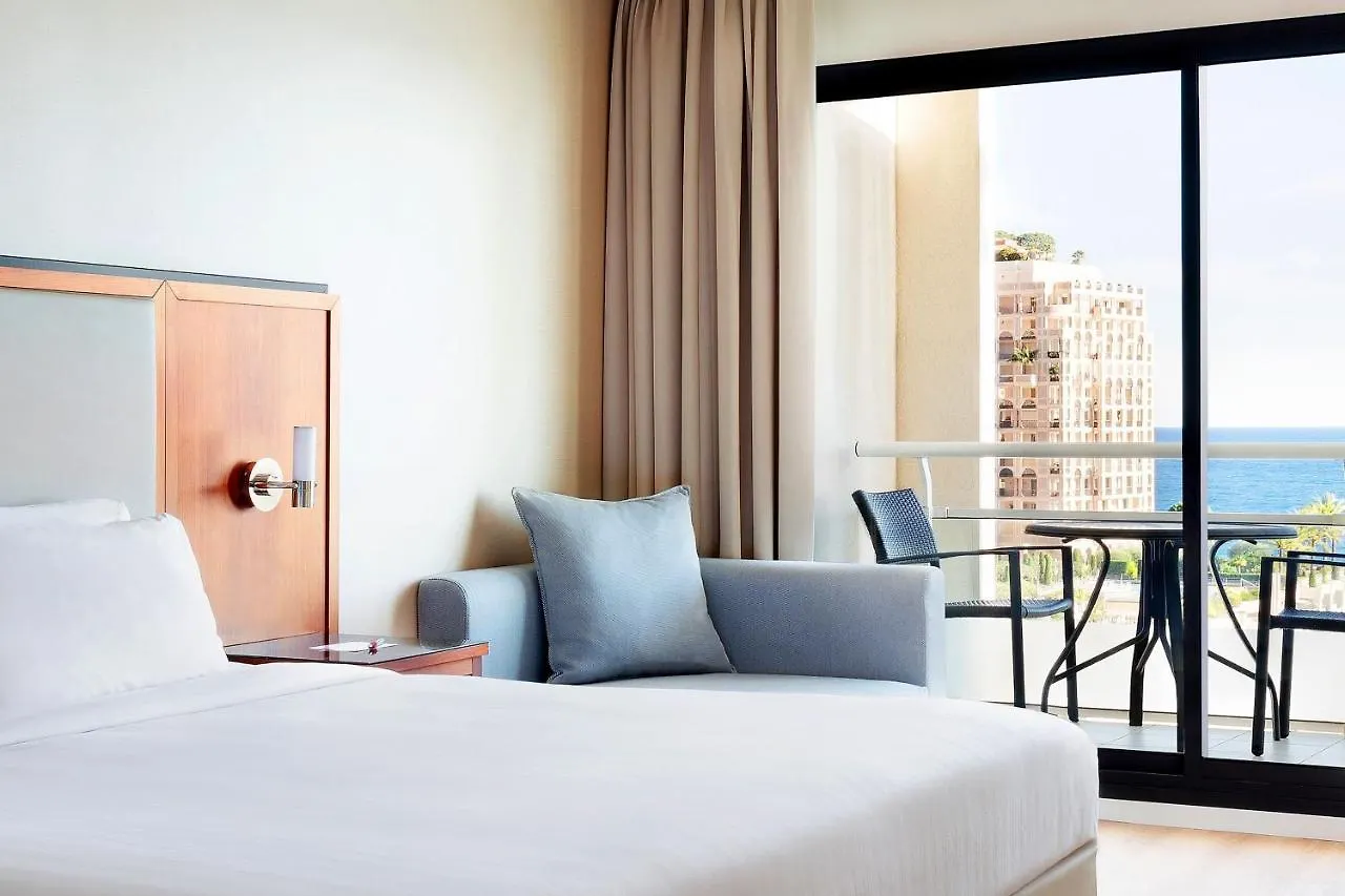Riviera Marriott Hotel La Porte De Monaco Cap-d'Ail 4*,