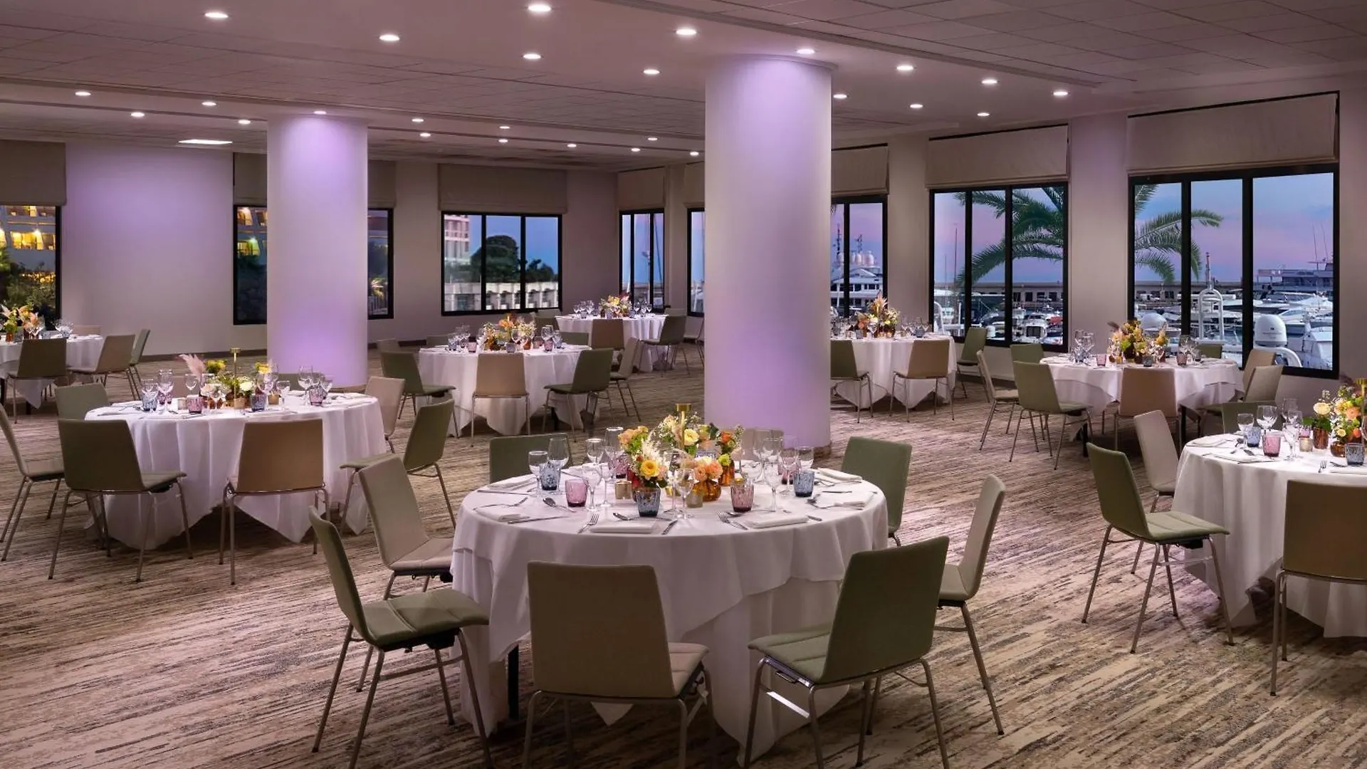 Riviera Marriott Hotel La Porte De Monaco Cap-d'Ail 4*,
